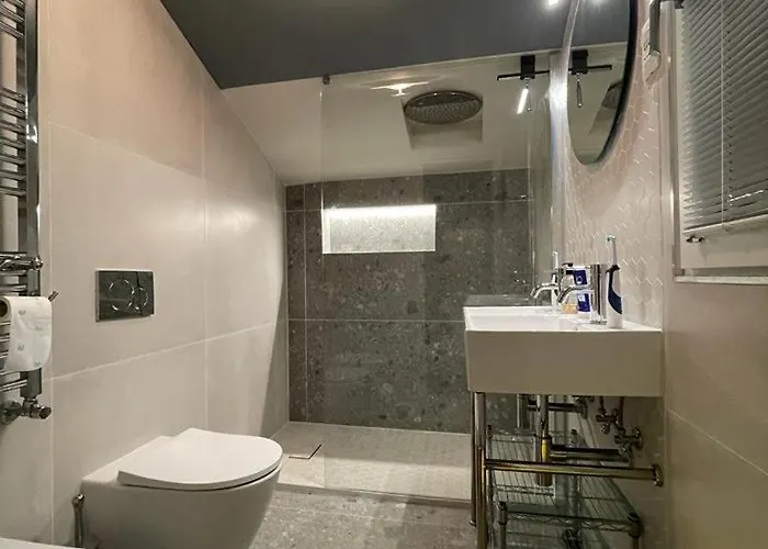 Myveniceattic * البندقية