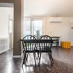 Myveniceattic Apartment