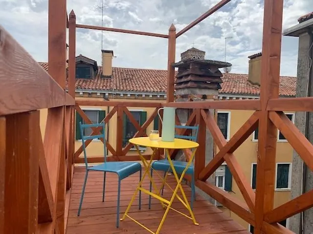 Myveniceattic Appartement *